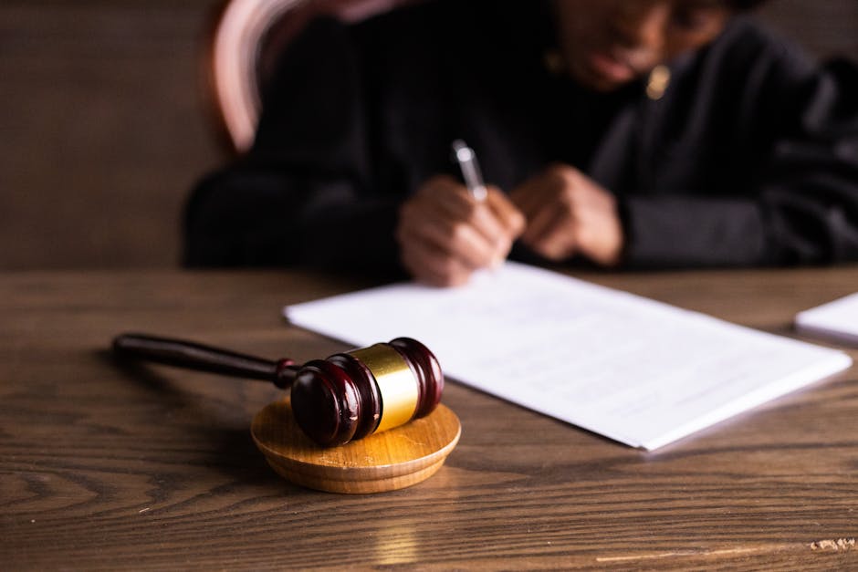 La red de corrupción judicial de Los Ángeles suma a una jueza y un exfiscal: WhatsApp como prueba