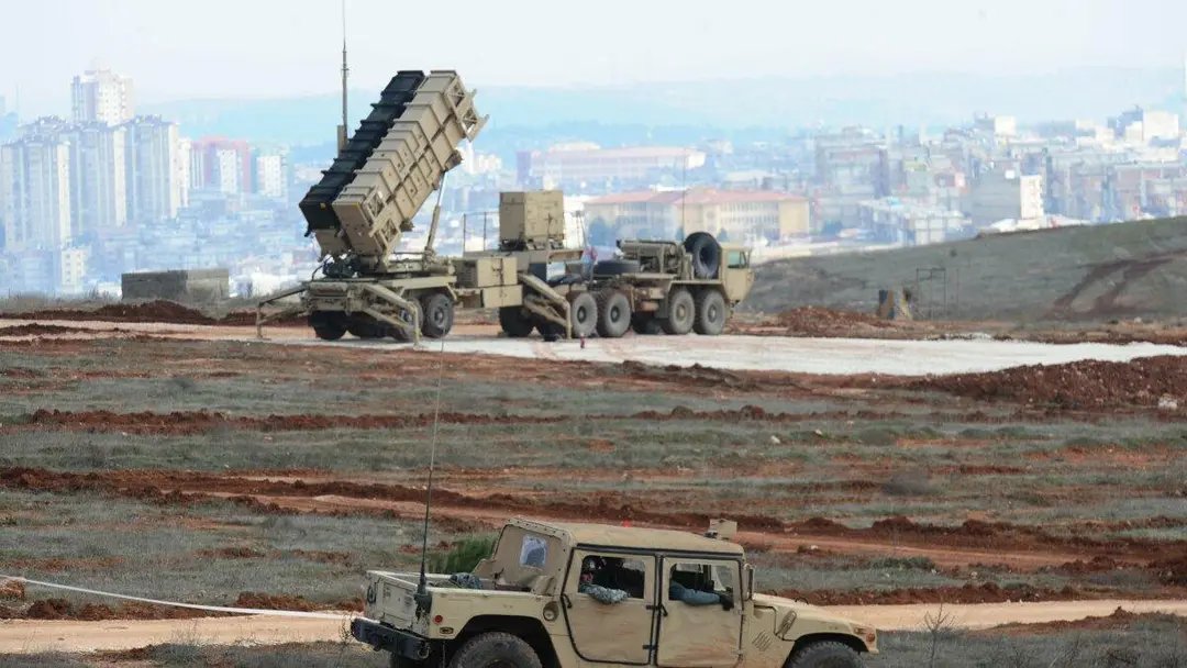 El Pentágono estudia desviar armas destinadas a Ucrania hacia Medio Oriente — y Trump culpa a la OTAN