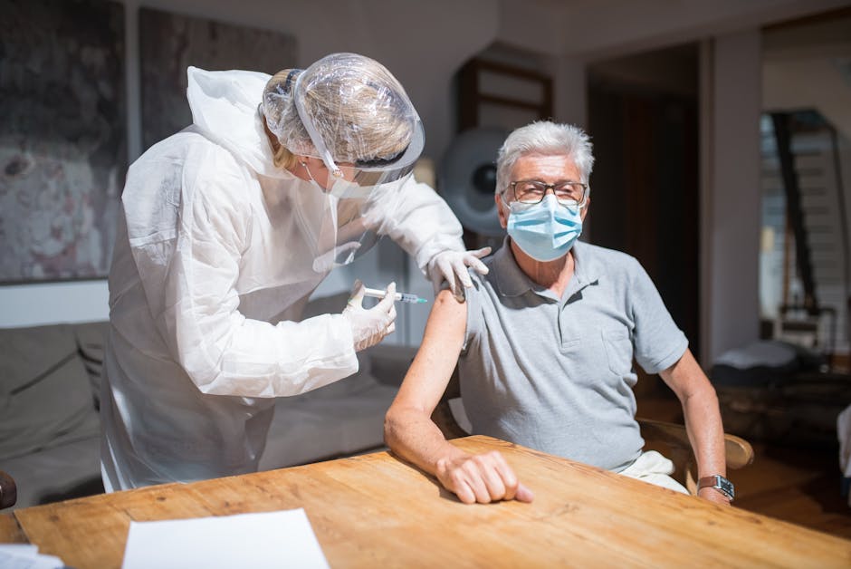 Minsal amplía vacunación Covid: baja la edad a 60 años y elimina los certificados médicos